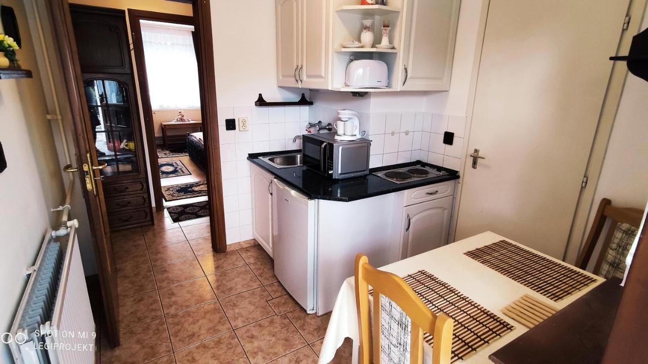 شقة Papp Apartmanhaz فونيارتْسفاشغ المظهر الخارجي الصورة