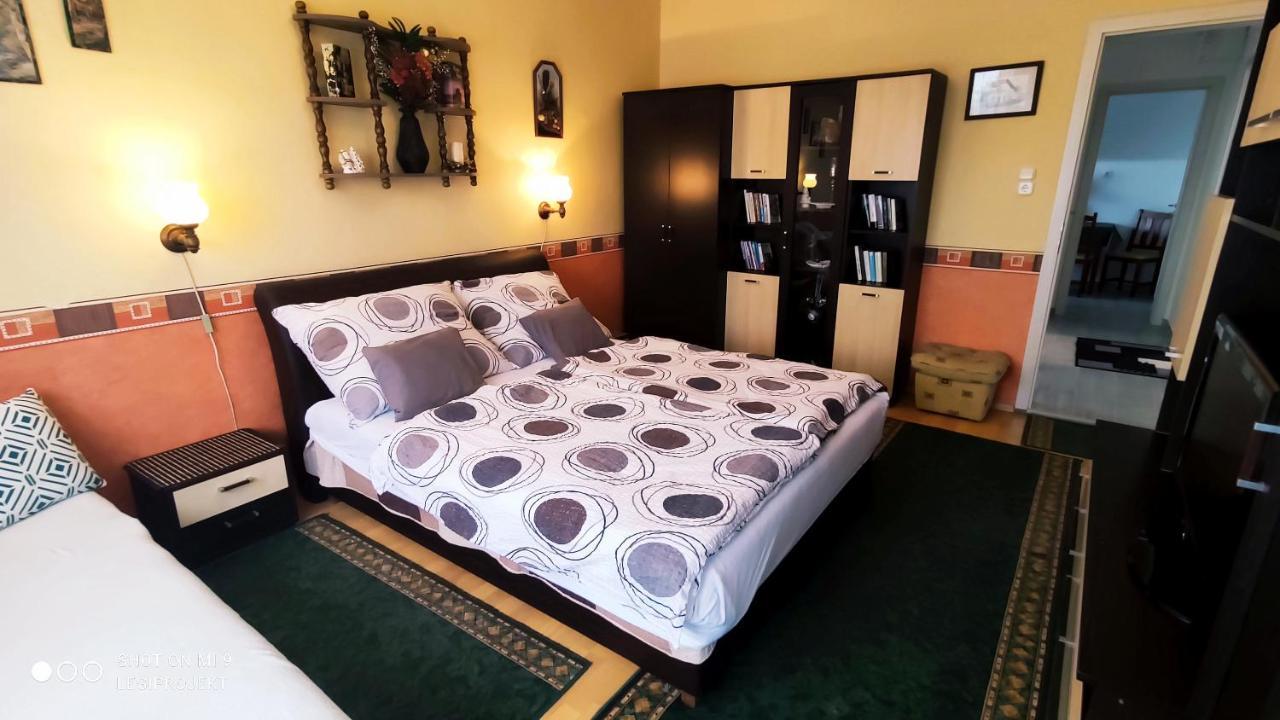 شقة Papp Apartmanhaz فونيارتْسفاشغ المظهر الخارجي الصورة