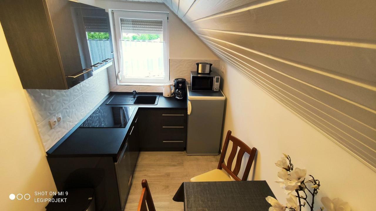 شقة Papp Apartmanhaz فونيارتْسفاشغ المظهر الخارجي الصورة