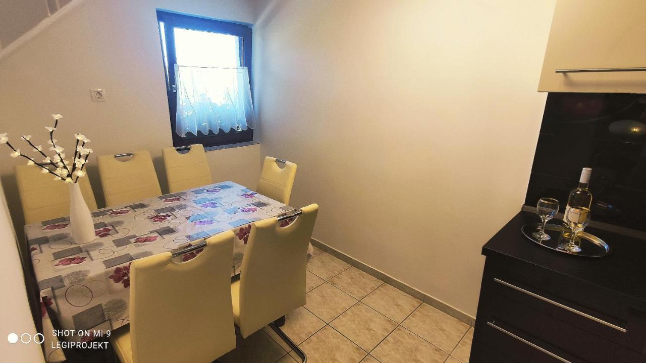 شقة Papp Apartmanhaz فونيارتْسفاشغ المظهر الخارجي الصورة